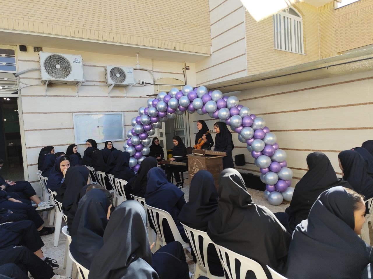 مجتمع آموزشی یگانه(متوسطه اول)